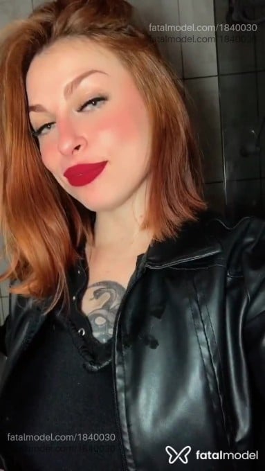 Acompanhante mulher ruiva (o) de olhos verdes em Porto Alegre - Paula