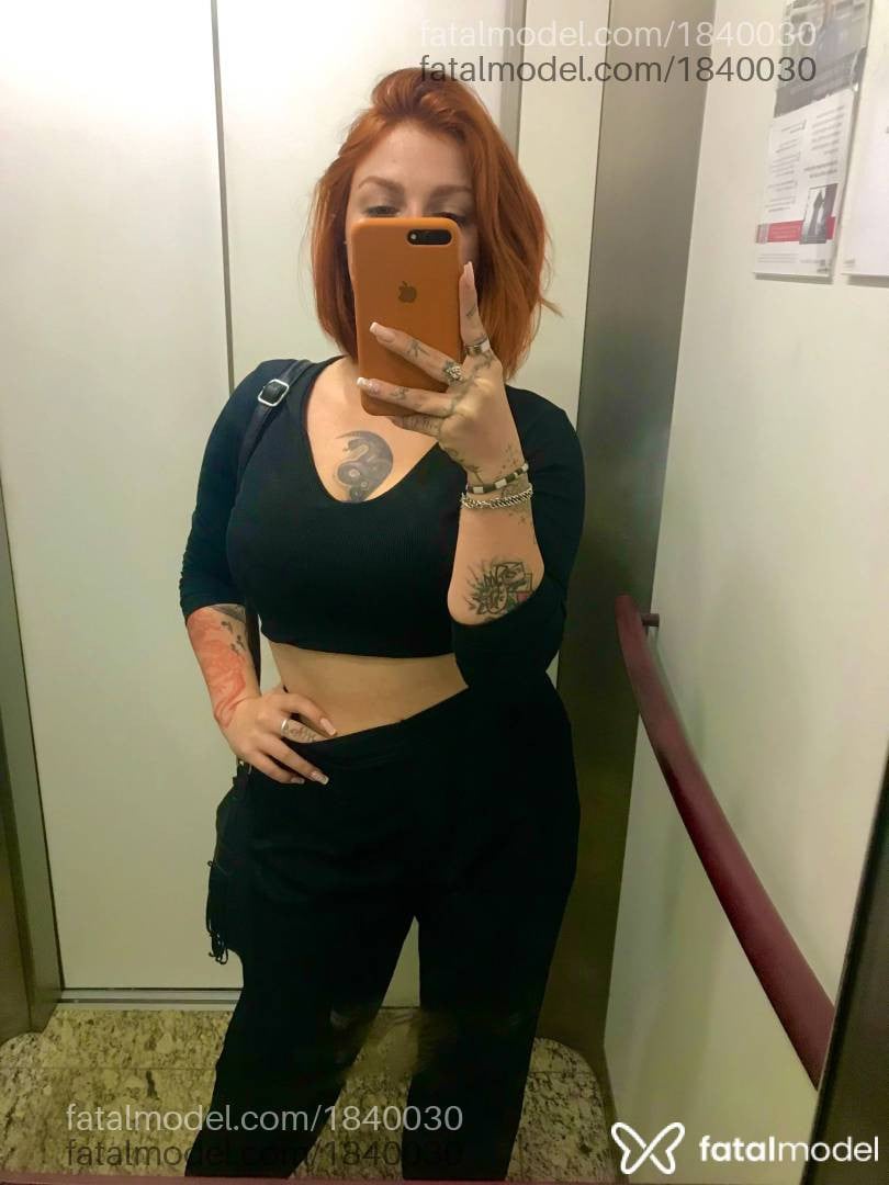 Acompanhante mulher ruiva (o) de olhos verdes em Porto Alegre - Paula