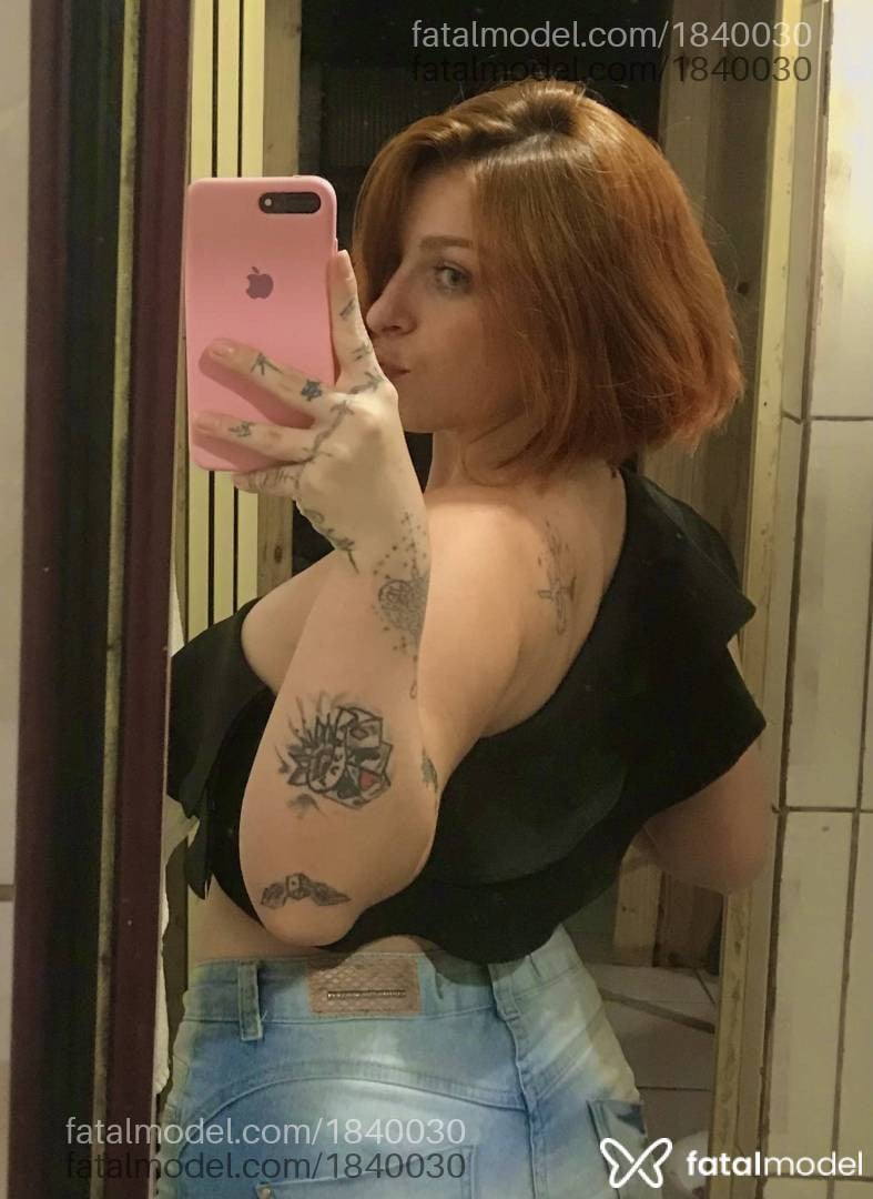 Acompanhante mulher ruiva (o) de olhos verdes em Porto Alegre - Paula