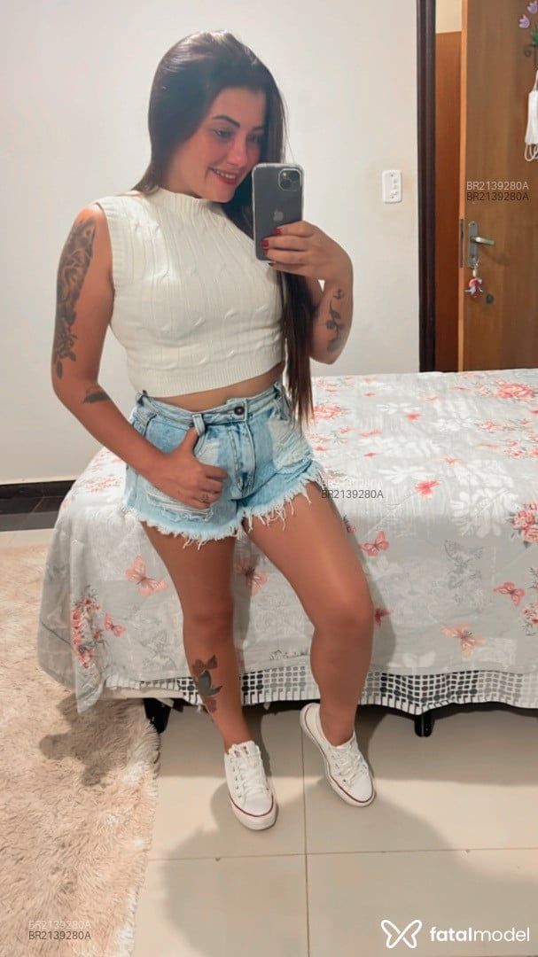 Acompanhante mulher com cabelo castanho de olhos castanhos - Ana Clara