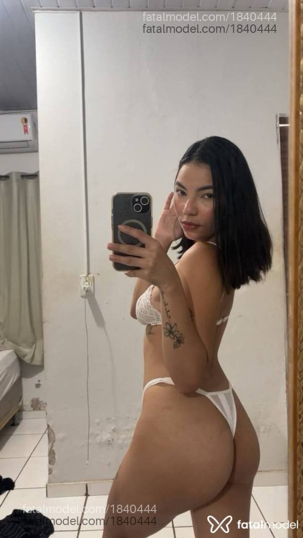 Acompanhante mulher morena (o) de olhos castanhos - Ana