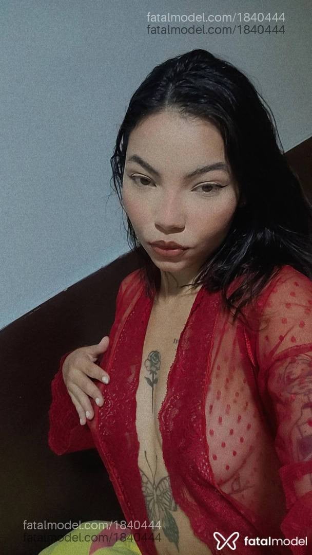 Acompanhante mulher morena (o) de olhos castanhos - Ana
