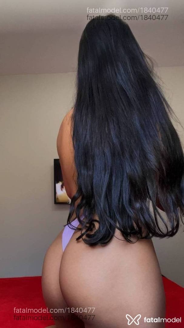 Acompanhante mulher morena (o) de olhos castanhos - Sofia