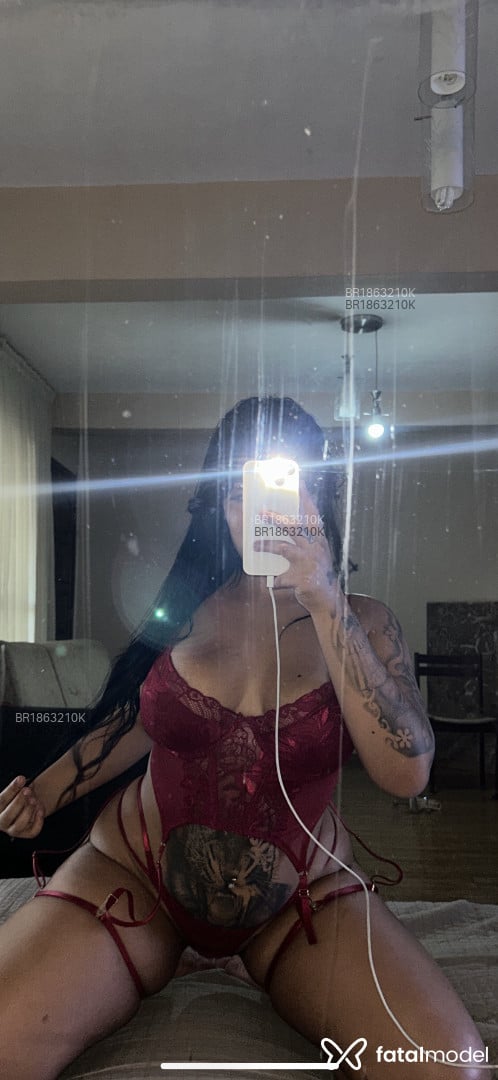 Acompanhante mulher morena (o) de olhos castanhos em Curitiba - Melissa Bratz