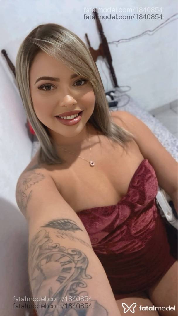 Acompanhante mulher com cabelo castanho de olhos castanhos em São João da Boa Vista Acompanhante mulher com cabelo castanho de olhos castanhos em São João da Boa Vista - Bruna