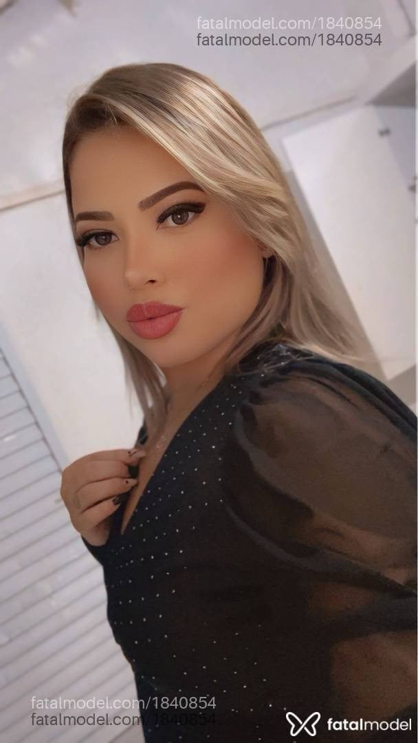 Acompanhante mulher com cabelo castanho de olhos castanhos em São João da Boa Vista - Bruna