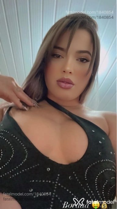 Acompanhante mulher com cabelo castanho de olhos castanhos em São João da Boa Vista Acompanhante mulher com cabelo castanho de olhos castanhos em São João da Boa Vista - Bruna