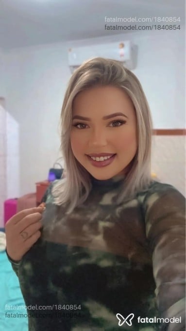 Acompanhante mulher com cabelo castanho de olhos castanhos em São João da Boa Vista Acompanhante mulher com cabelo castanho de olhos castanhos em São João da Boa Vista - Bruna
