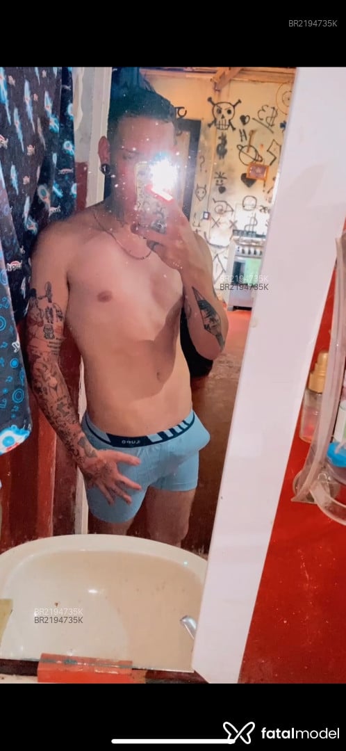 Acompanhante homem morena (o) de olhos verdes em Aparecida de Goiânia - Taylor