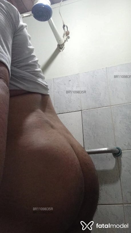 Acompanhante homem morena (o) de olhos pretos em Alta Floresta Acompanhante homem morena (o) de olhos pretos em Alta Floresta - Belo