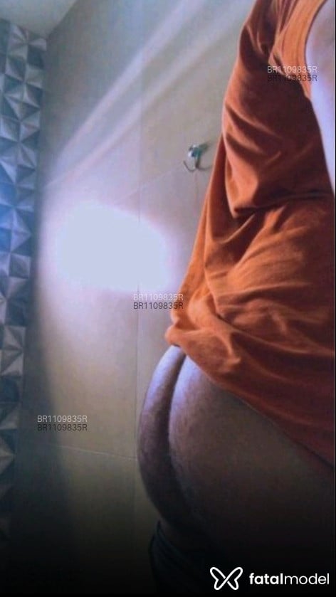 Acompanhante homem morena (o) de olhos pretos em Alta Floresta Acompanhante homem morena (o) de olhos pretos em Alta Floresta - Belo