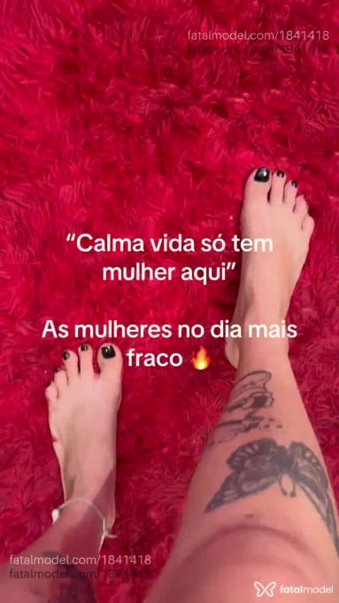 Acompanhante mulher com cabelo colorido de olhos verdes em Florianópolis - Blue Fetish