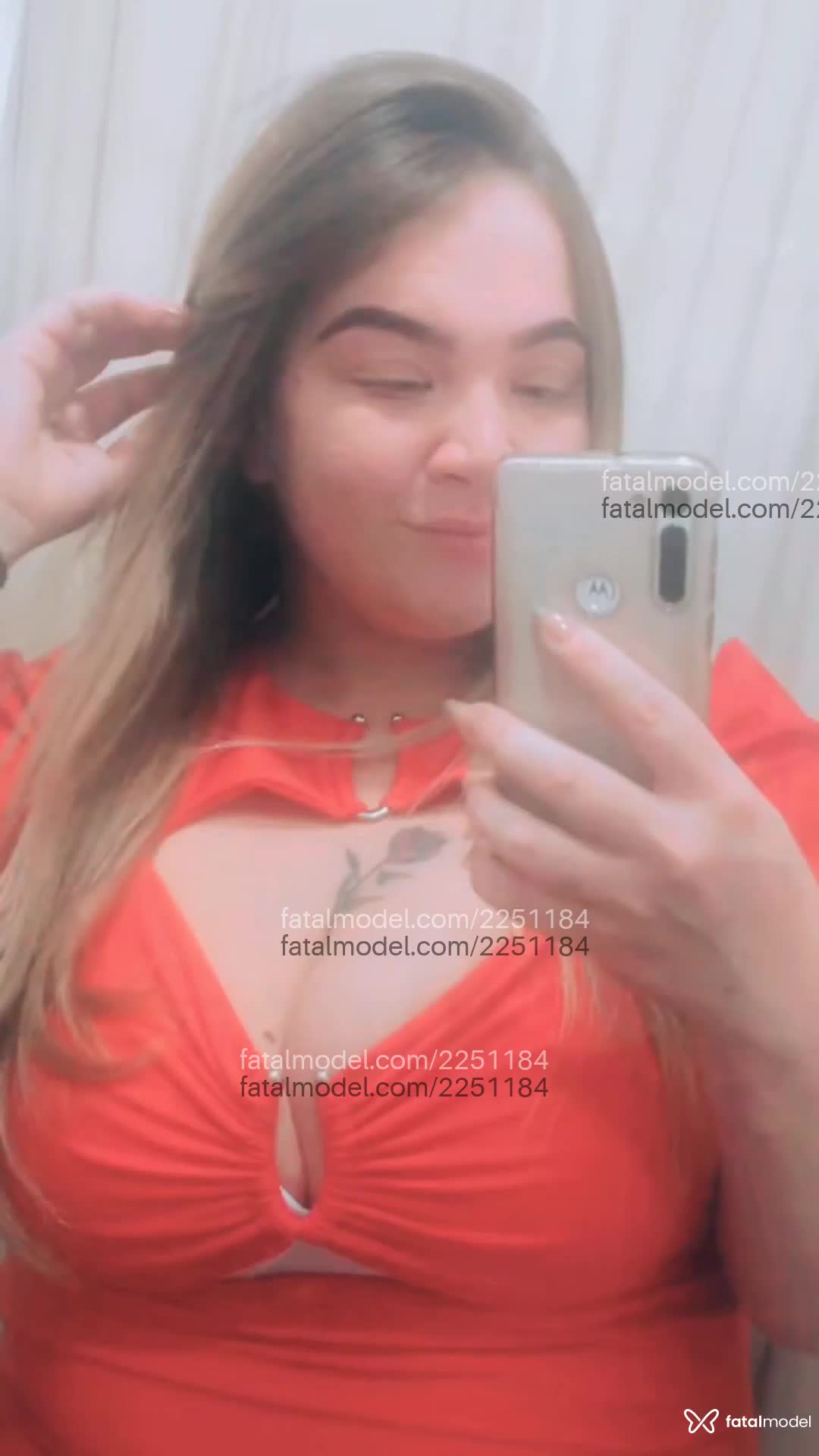 Acompanhante mulher loira (o) de olhos castanhos em Curitiba - Paolla Bittencourt