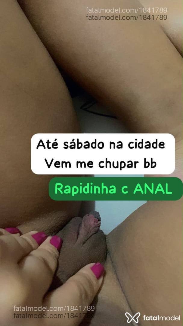 Acompanhante mulher com cabelo castanho de olhos castanhos - Renata