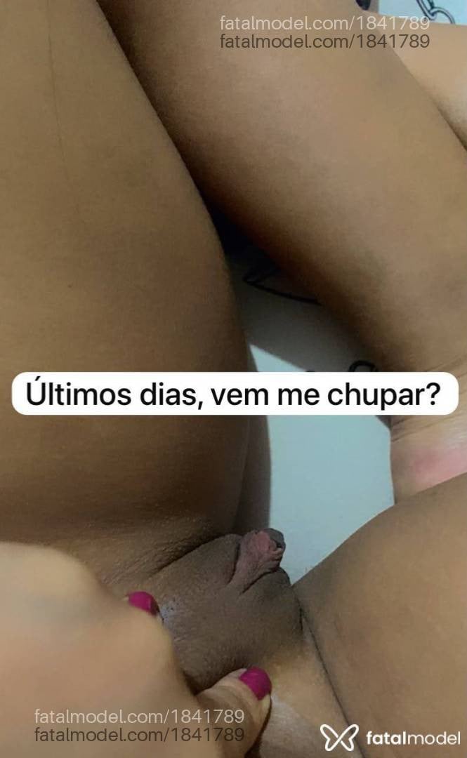 Acompanhante mulher com cabelo castanho de olhos castanhos - Renata