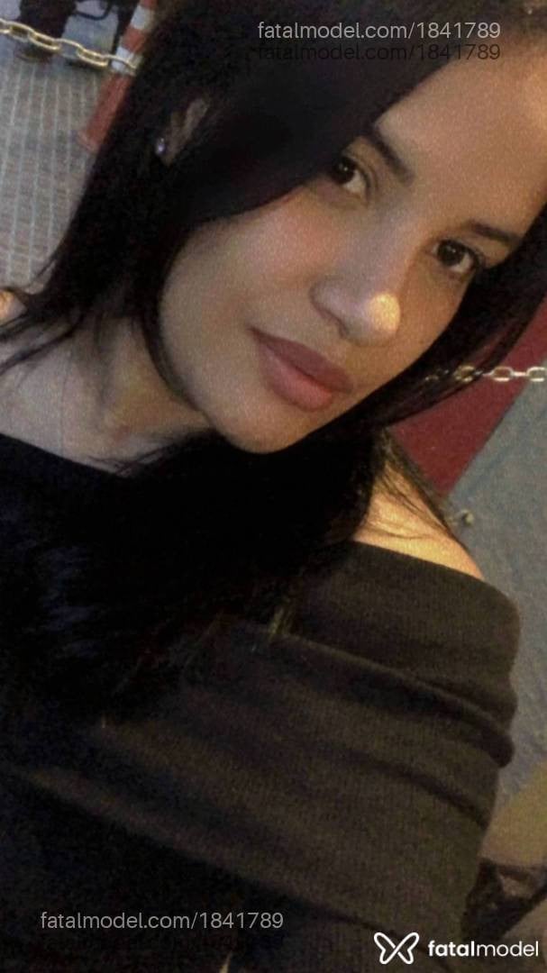 Acompanhante mulher com cabelo castanho de olhos castanhos em Uberaba - Mari Alencar