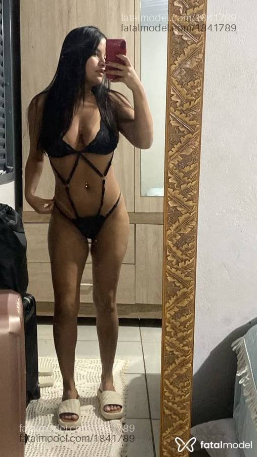 Acompanhante mulher com cabelo castanho de olhos castanhos em Lucas do Rio Verde - Renata