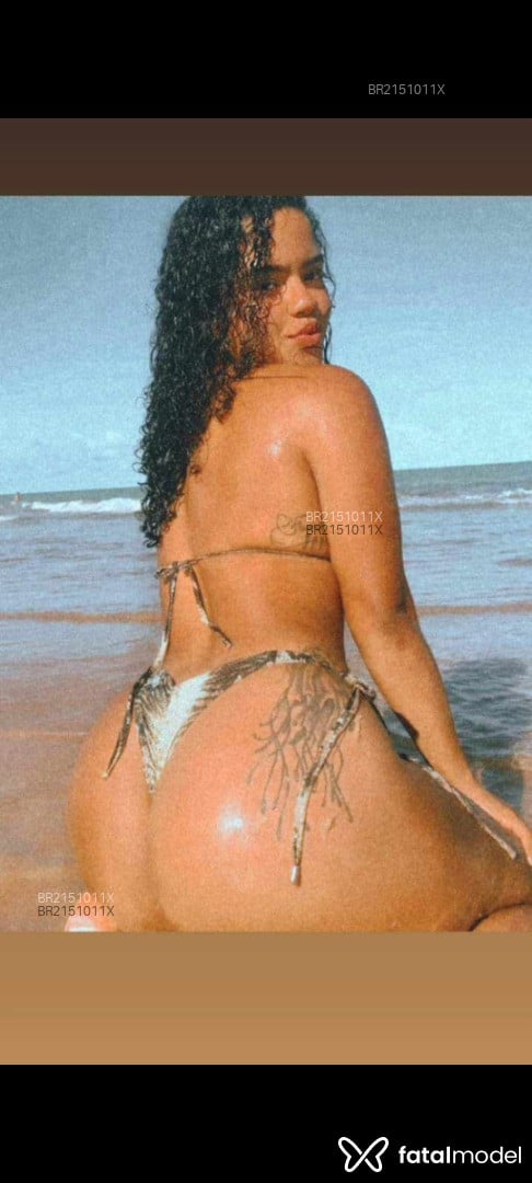 Acompanhante mulher com cabelo castanho de olhos pretos - Baianinhaa Acompanhante mulher com cabelo castanho de olhos pretos - Baianinhaa