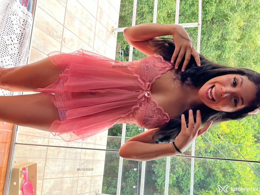 Acompanhante mulher morena (o) de olhos castanhos em Virtual - Lua Lolite