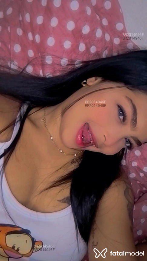 Acompanhante mulher morena (o) de olhos azuis em Recife Acompanhante mulher morena (o) de olhos azuis em Recife - Isabela