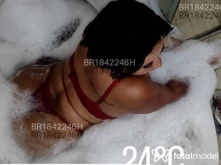 Acompanhante mulher morena (o) de olhos pretos em Belo Horizonte - Valentina