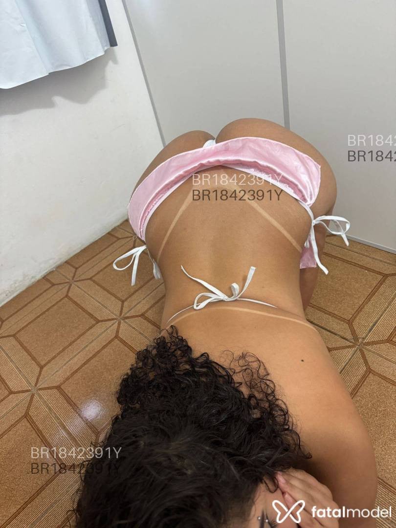 Acompanhante mulher morena (o) de olhos castanhos em Florianópolis - Estela