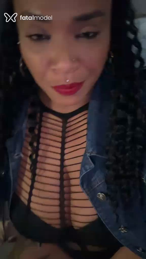 Acompanhante mulher morena (o) de olhos pretos - Sabrynasabaty
