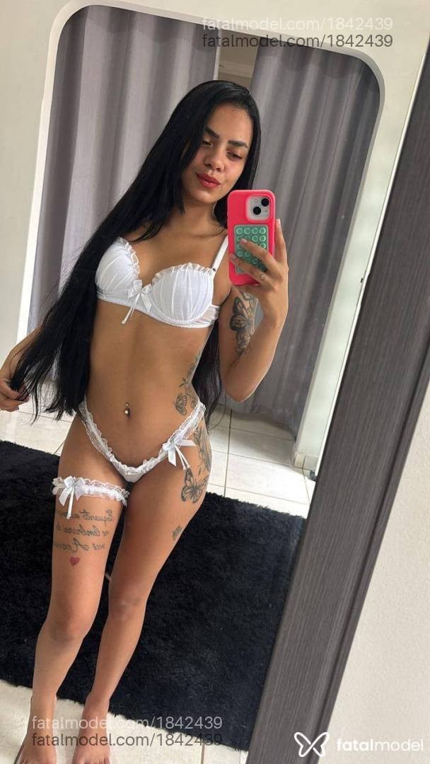 Acompanhante mulher morena (o) de olhos pretos em Ouro Branco - Sarah