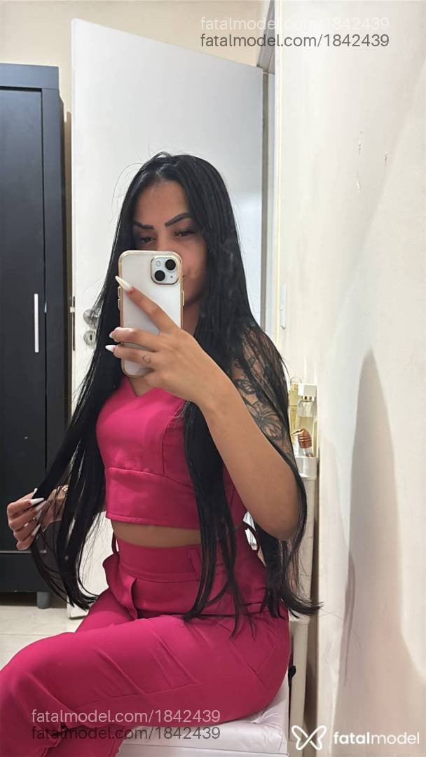Acompanhante mulher morena (o) de olhos pretos em Ouro Branco - Sarah