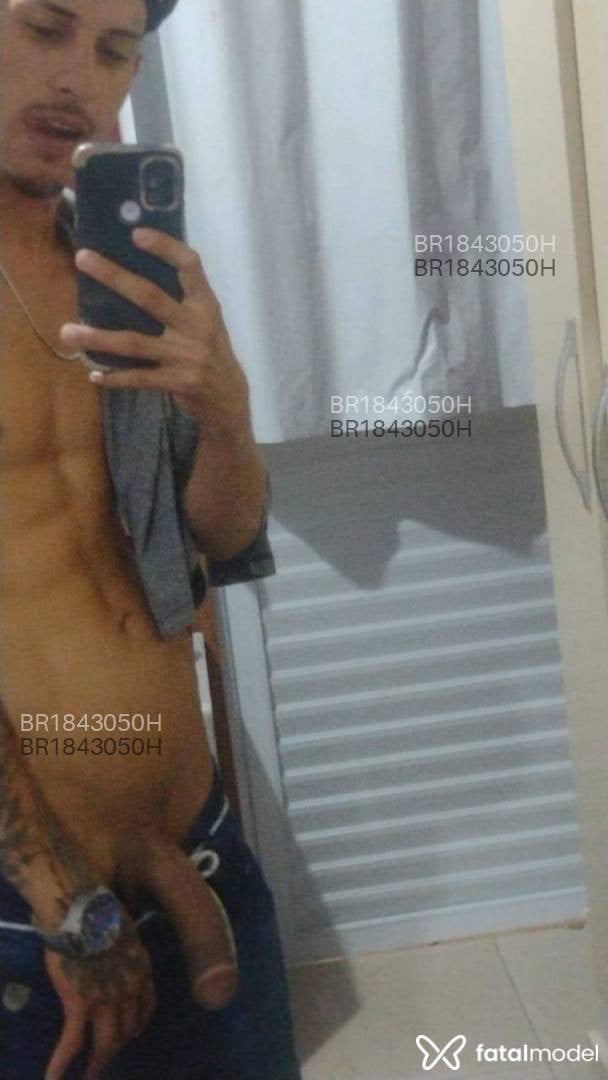 Acompanhante homem morena (o) de olhos pretos - Paiva