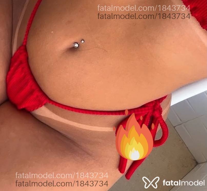 Acompanhante mulher morena (o) de olhos castanhos - Mirella