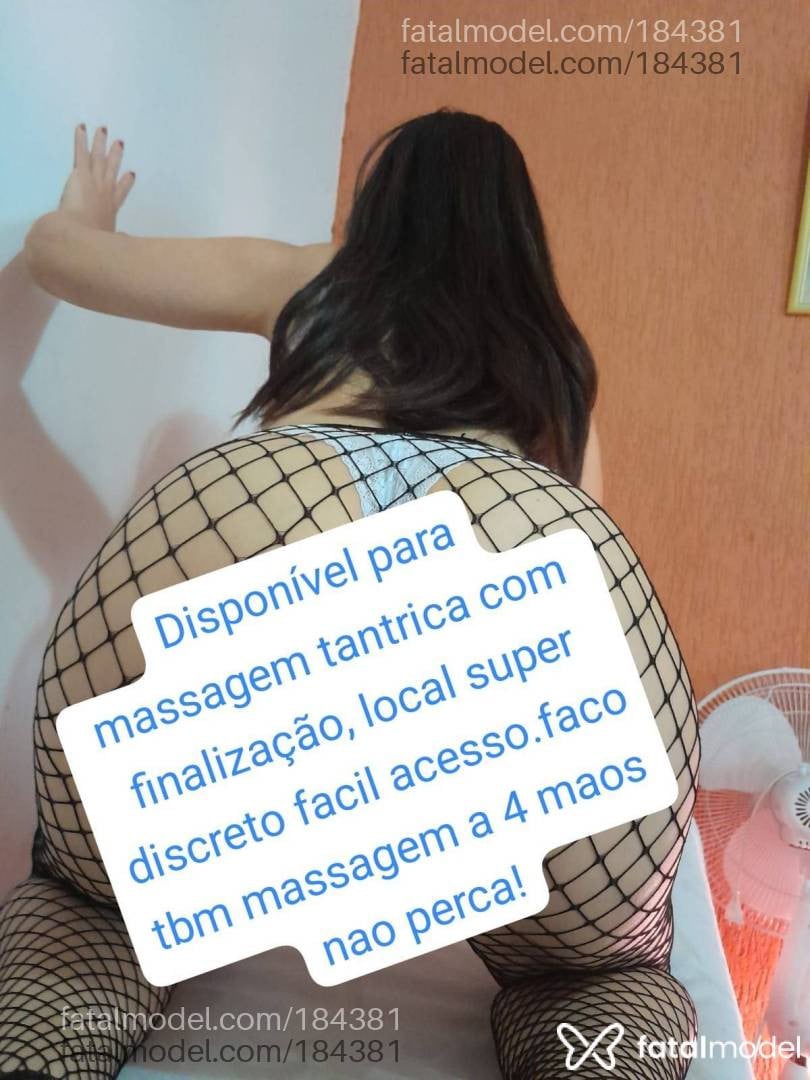 Acompanhante mulher com cabelo castanho de olhos castanhos - Larissa Mendes