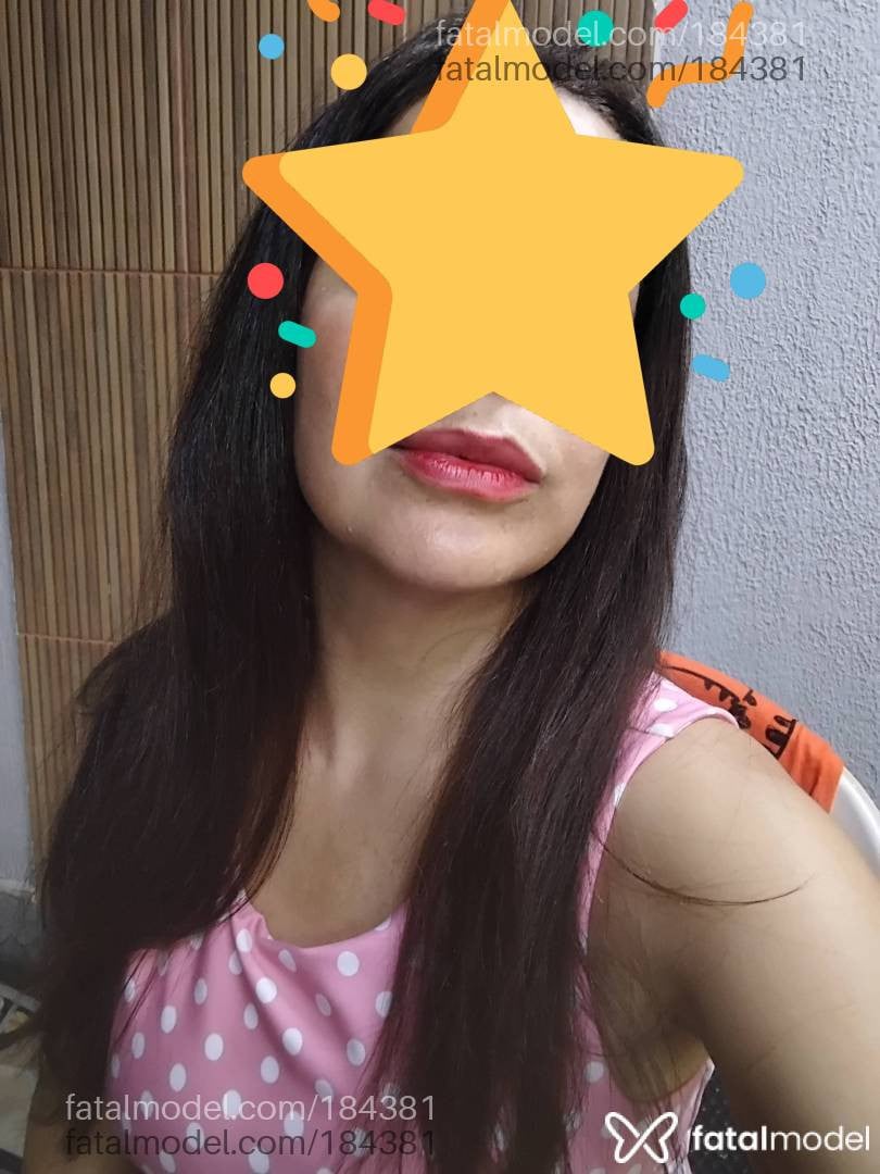 Acompanhante mulher com cabelo castanho de olhos castanhos - Larissa Mendes