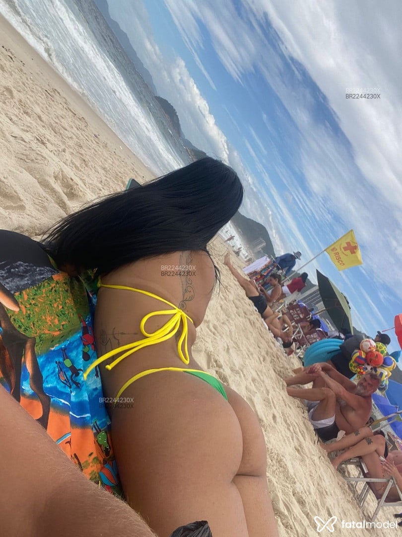 Acompanhante mulher morena (o) de olhos castanhos - Estrella Acompanhante mulher morena (o) de olhos castanhos - Estrella