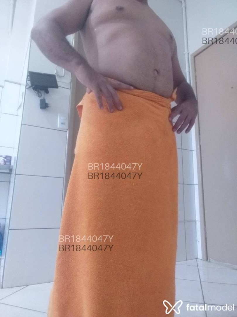 Acompanhante homem morena (o) de olhos pretos em Goiânia - Leonardo