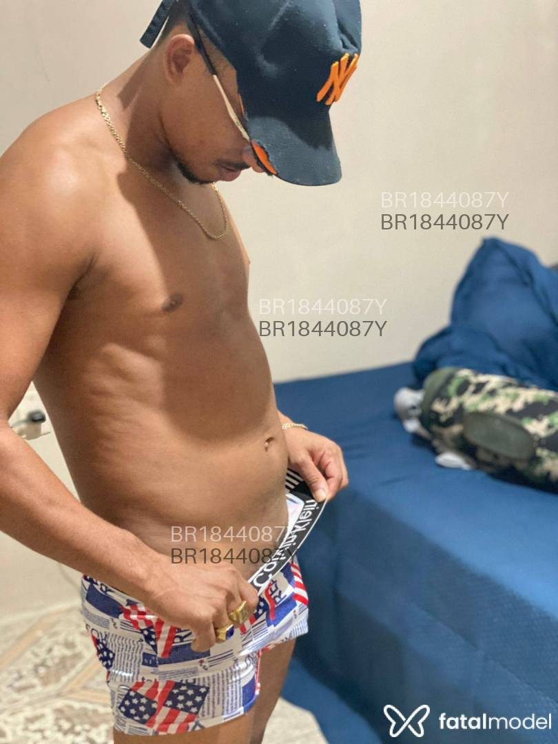 Acompanhante homem morena (o) de olhos pretos em Virtual - Rodrigo Gomes