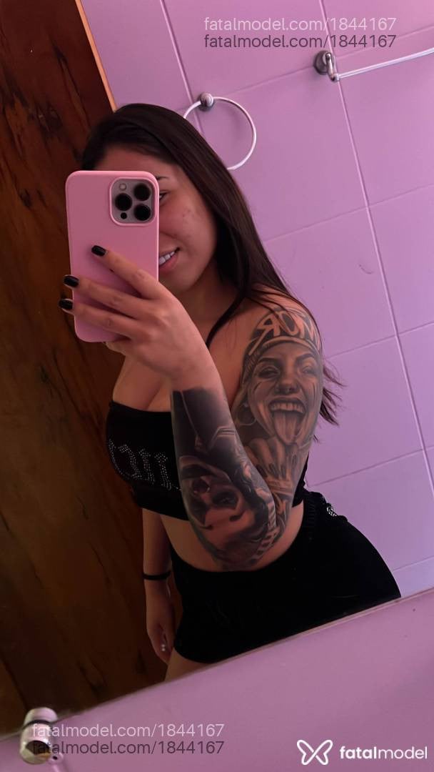 Acompanhante mulher morena (o) de olhos castanhos - Isabella