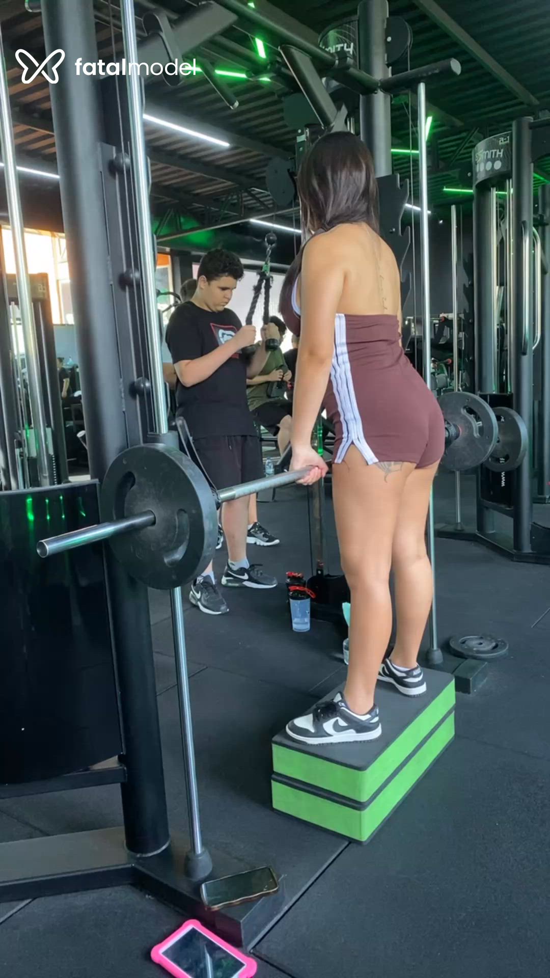 Acompanhante mulher morena (o) de olhos castanhos em Extrema Acompanhante mulher morena (o) de olhos castanhos em Extrema - Isabella