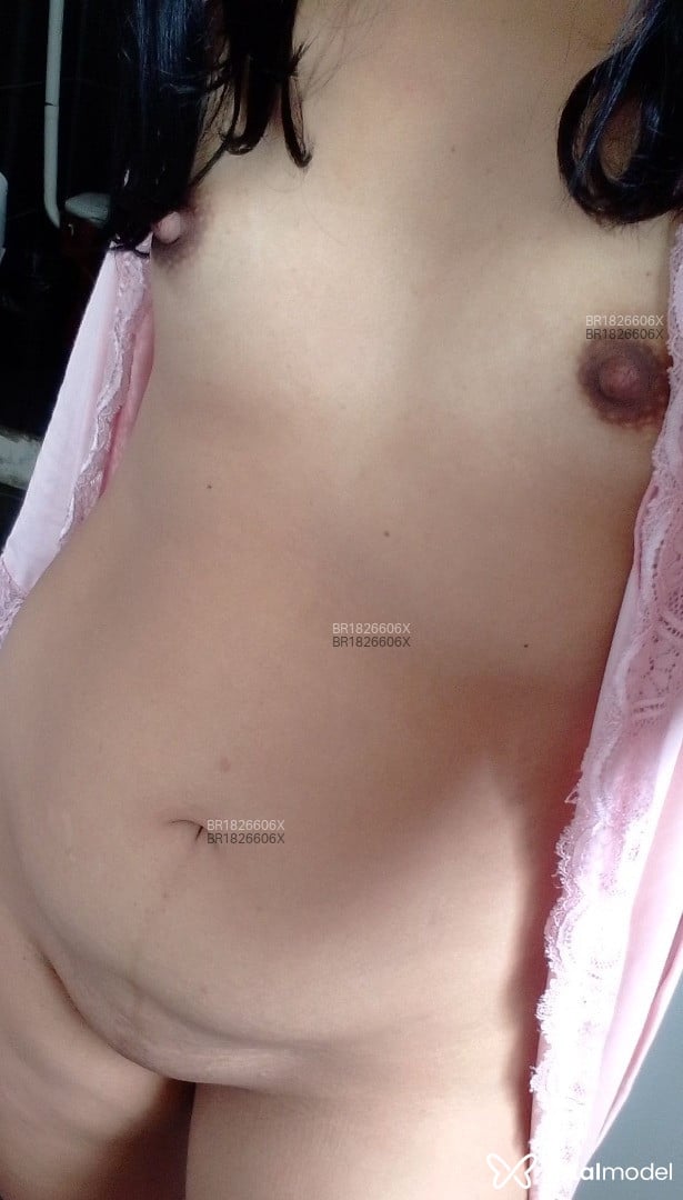 Acompanhante mulher morena (o) de olhos pretos em Vitória da Conquista - Iza