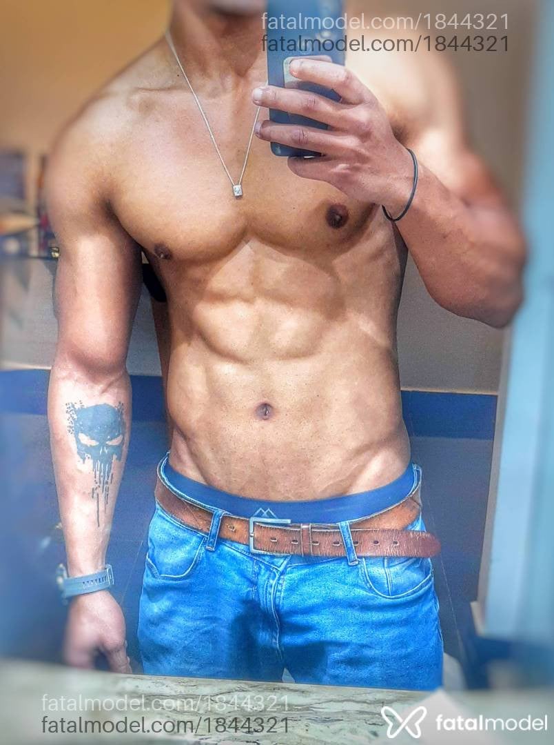 Acompanhante homem com cabelo castanho de olhos castanhos - Samuel Colt