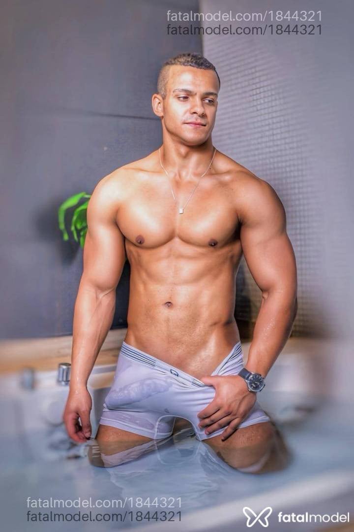 Acompanhante homem com cabelo castanho de olhos castanhos - Samuel Colt