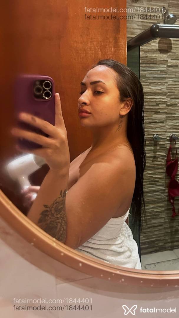 Acompanhante mulher com cabelo castanho de olhos castanhos em Itajubá - Maya