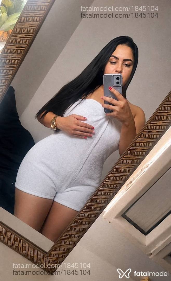 Acompanhante mulher morena (o) de olhos castanhos - Sibelle