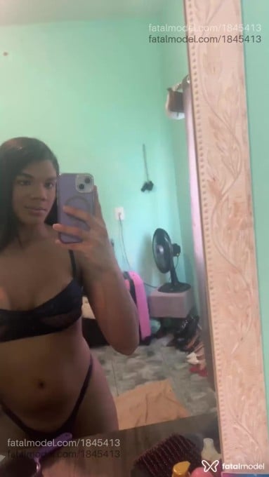 Acompanhante mulher trans com cabelo castanho de olhos castanhos em Passo Fundo - Katty