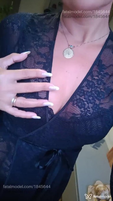 Acompanhante mulher morena (o) de olhos castanhos - Karla Bras Acompanhante mulher morena (o) de olhos castanhos - Karla Bras
