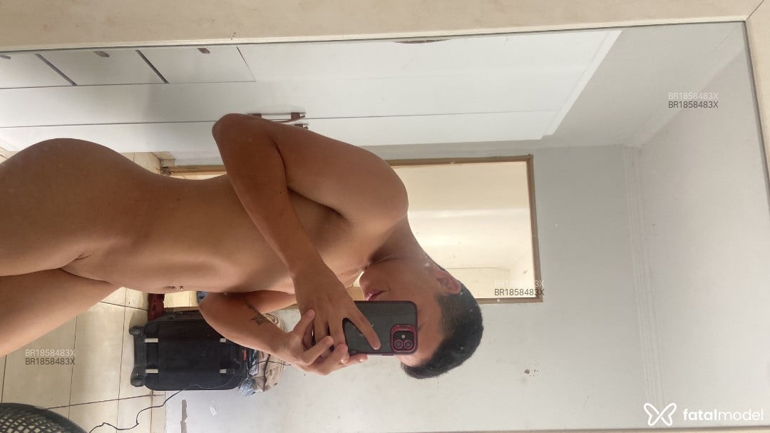 Acompanhante mulher trans morena (o) de olhos pretos em Goiânia - Aduarte
