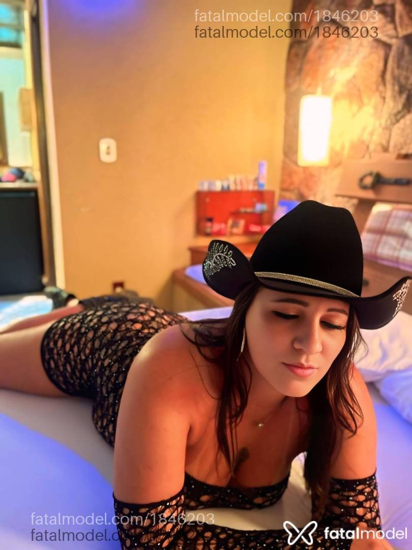 Acompanhante mulher com cabelo castanho de olhos castanhos em Taquaritinga - Jéssica Silva