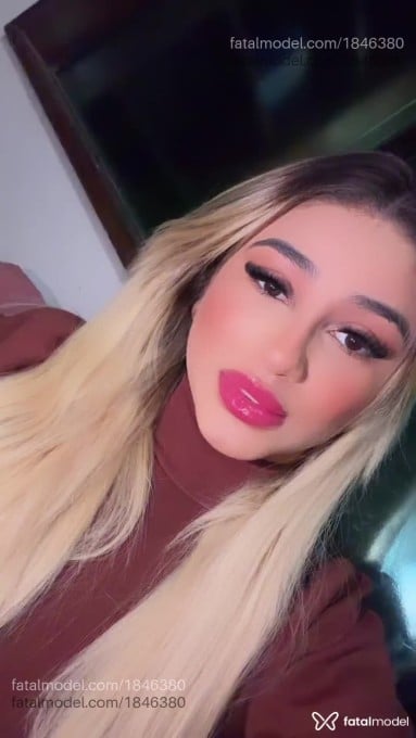 Acompanhante mulher loira (o) de olhos castanhos em São Luís Acompanhante mulher loira (o) de olhos castanhos em São Luís - Júlia Garcia