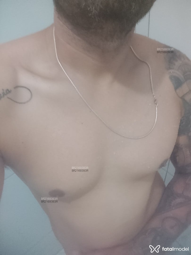 Acompanhante homem morena (o) de olhos castanhos em Itapemirim Acompanhante homem morena (o) de olhos castanhos em Itapemirim - Heitor