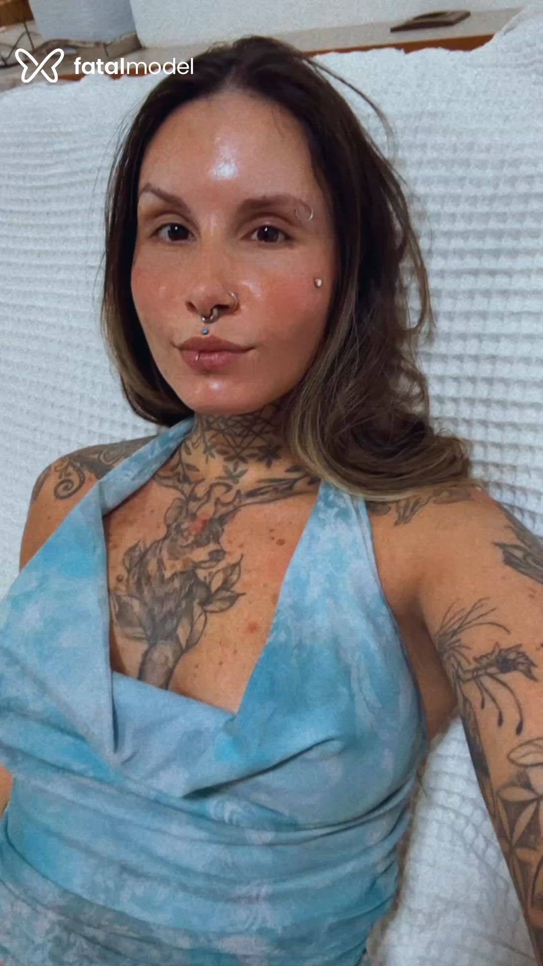Acompanhante mulher morena (o) de olhos castanhos - Biahh